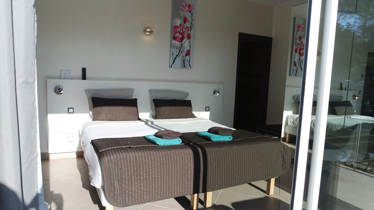 Villa Perle De La Mer แซงเตกูลฟ์ ภายนอก รูปภาพ